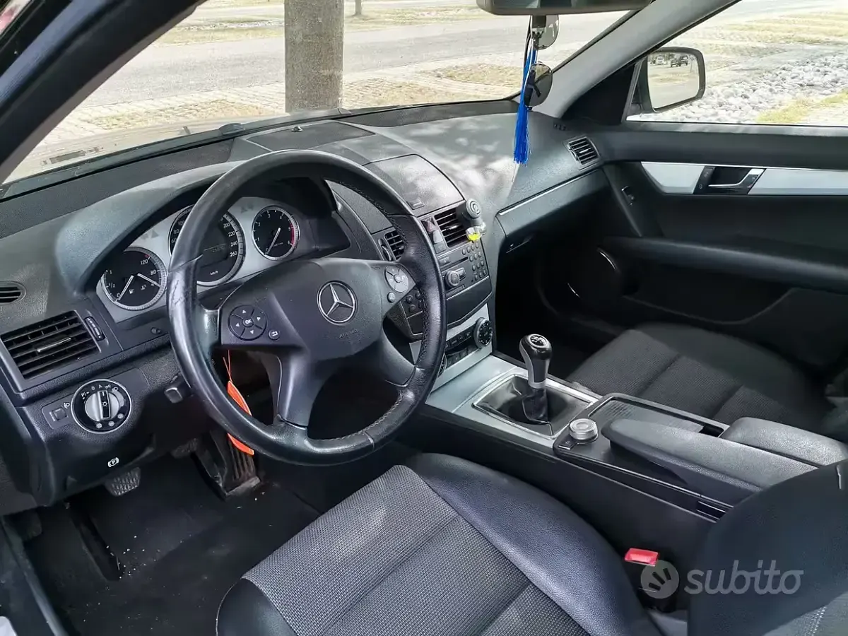 Usata Mercedes C200 2008 Grigio Berlina