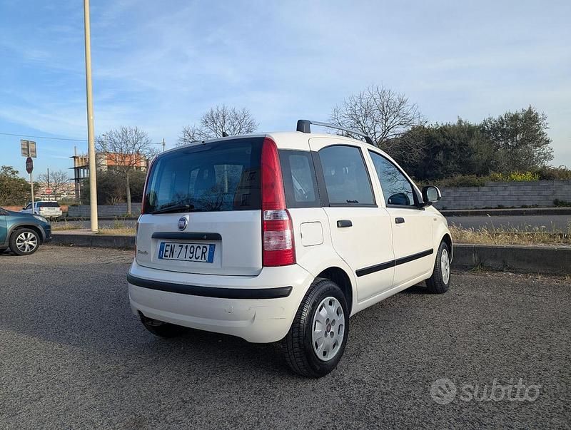 Usata Fiat Panda Dynamic 69 CV (50 kW) 2012 Bianco Utilitaria