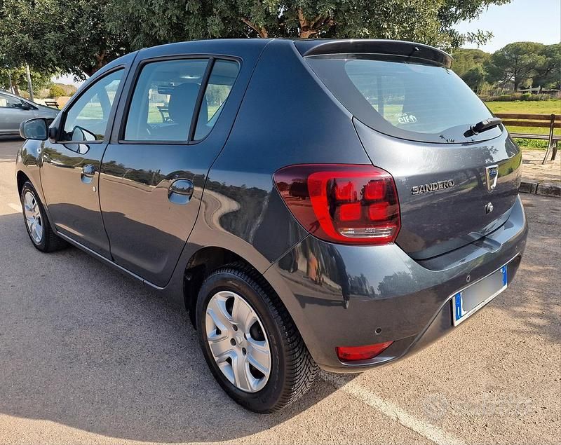 Usata Dacia Sandero 75 CV (55 kW) 2020 Berlina