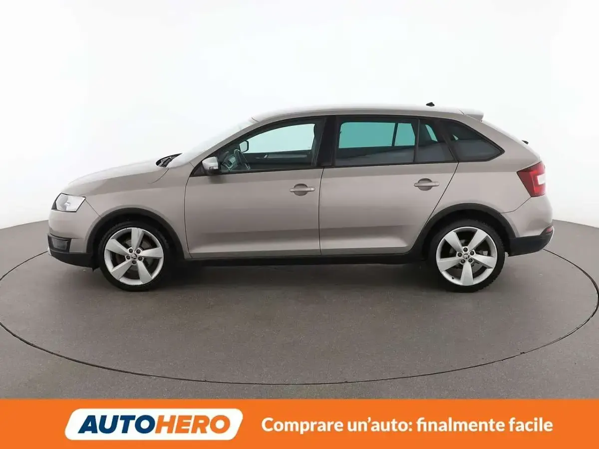 Usata Skoda 110 R ScoutLine 110 CV (80 kW) 2018 Beige Berlina
