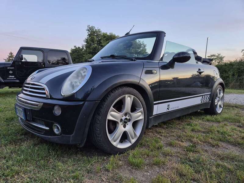 Usata 2005 Mini Cooper Cabriolet Cabrio | 3500 € (Cara) - Immagine 1/4
