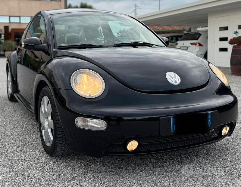 Usata VW New Beetle 2004 Nero Utilitaria