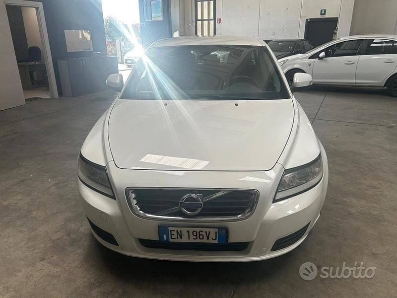 Usata Volvo V50 115 CV (84 kW) 2012 Bianco Station wagon