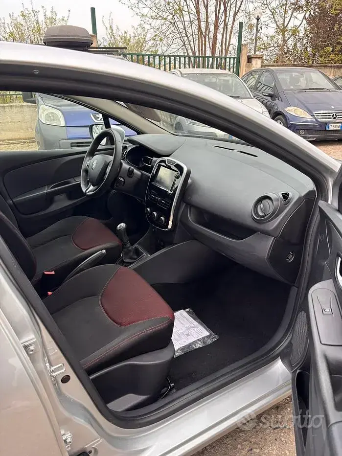 Usata Renault Clio IV 75 CV (55 kW) 2014 Grigio Berlina