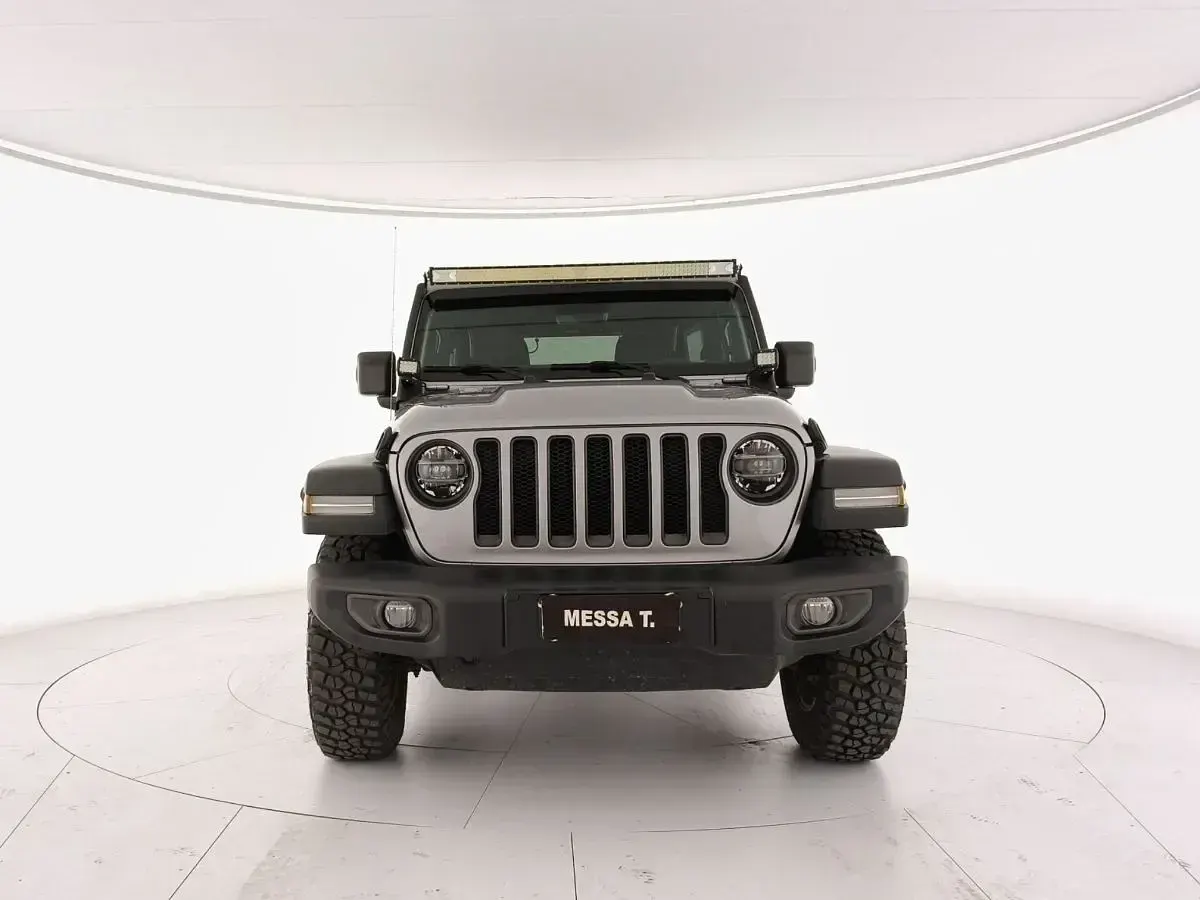 Usata Jeep Wrangler Unlimited Rubicon 200 CV (147 kW) 2020 Grigio chiaro SUV