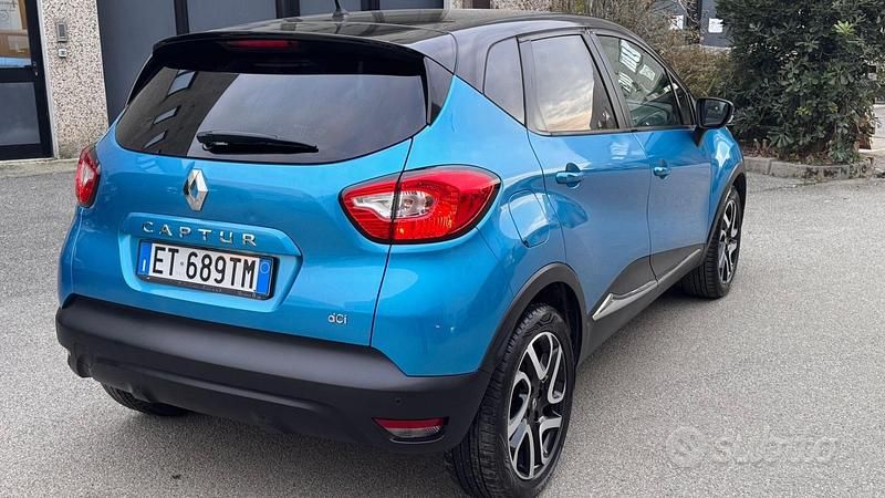 Usata Renault Captur 90 CV (66 kW) 2014 Blu SUV