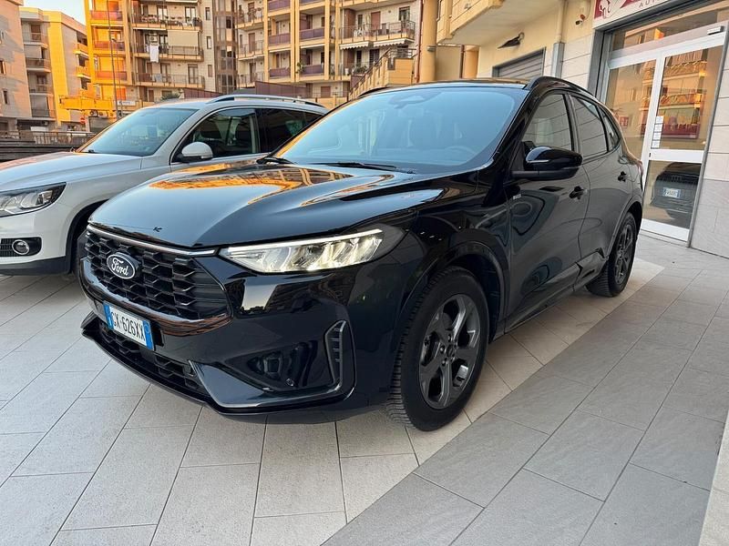 Usata Ford Kuga ST-Line 151 CV (111 kW) 2025 Nero SUV