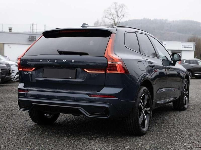 Usata Volvo XC60 R-Design 197 CV (144 kW) 2020 Blu/azzurro SUV