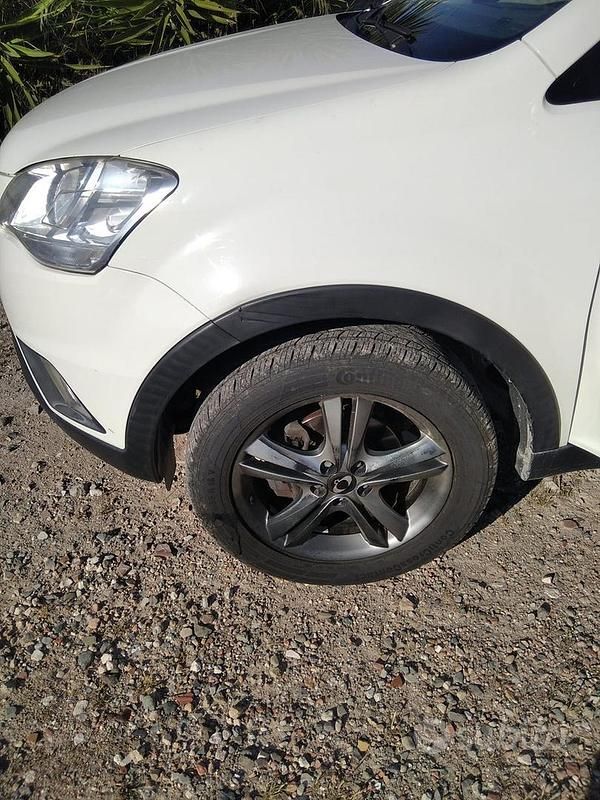 Usata Ssangyong (KGM) Korando 175 CV (128 kW) 2010 Bianco Station wagon