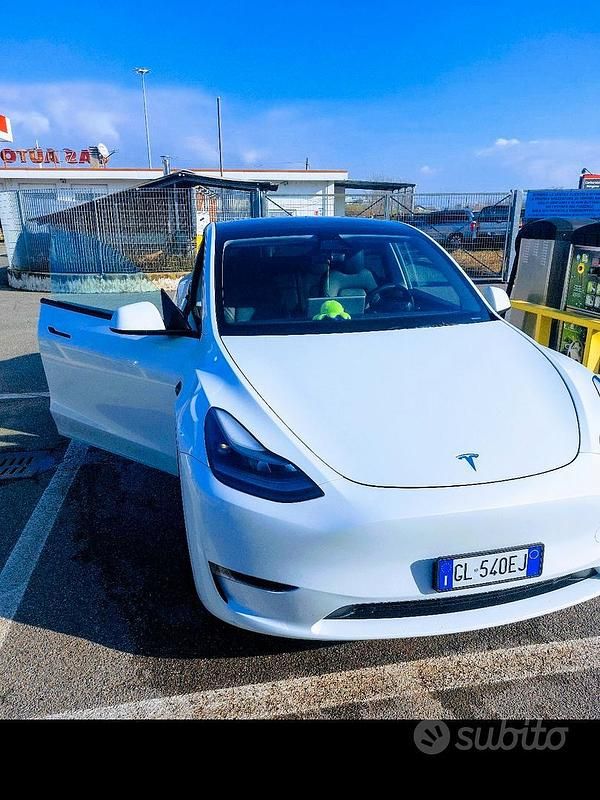 Usata Tesla Model Y Performance 392 kW (534 CV) 2023 SUV