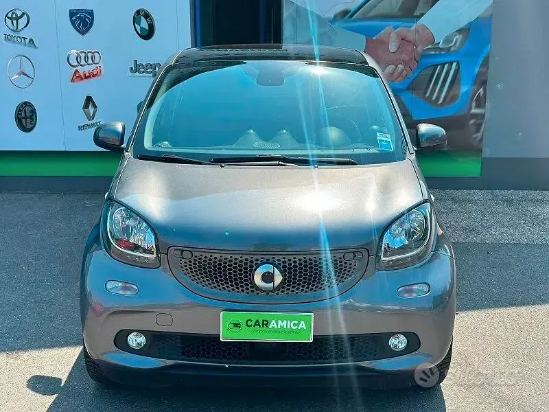 Usata Smart ForFour Passion 71 CV (52 kW) 2018 Grigio Utilitaria