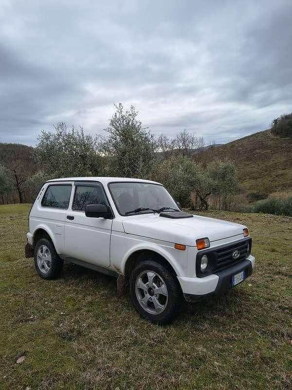 Usata Lada Taiga 83 CV (61 kW) 2019 SUV