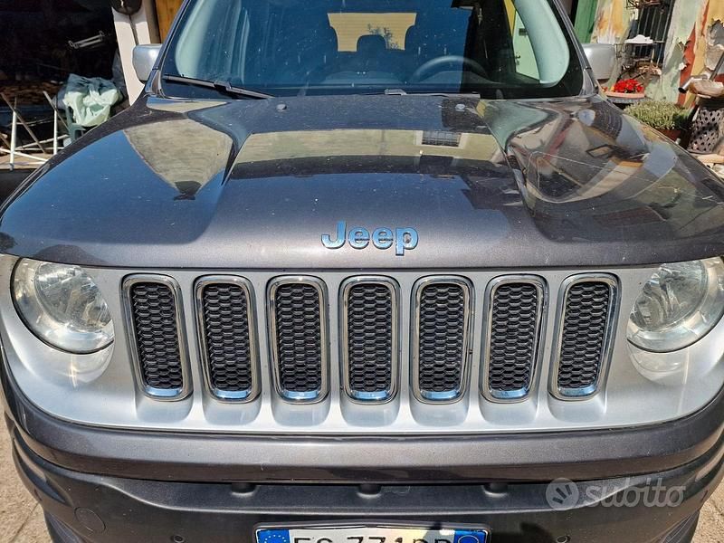 Usata Jeep Renegade Limited 140 CV (102 kW) 2016 Grigio SUV