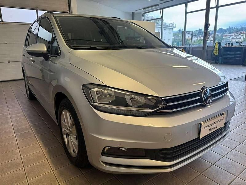 Usata VW Touran Comfortline 150 CV (110 kW) 2020 Argento Monovolume