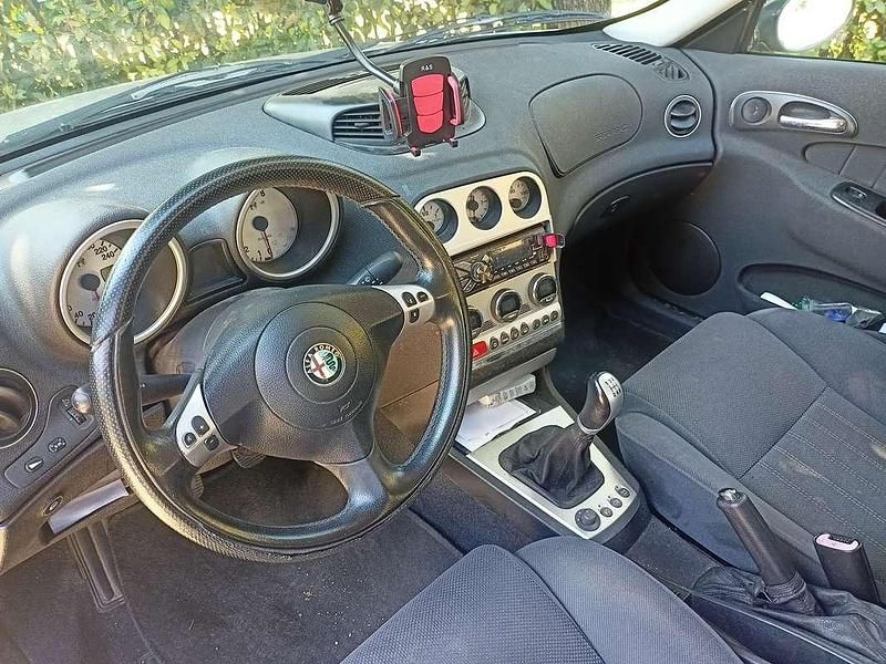 Usata Alfa Romeo 156 Distinctive 140 CV (102 kW) 2002 Argento Berlina