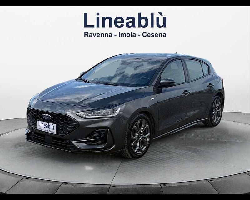 Usata Ford Focus ST-Line 120 CV (88 kW) 2022 Nero Utilitaria