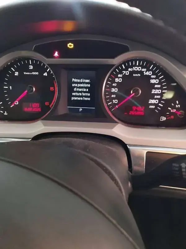 Usata Audi A6 190 CV (139 kW) 2011 Nero Station wagon