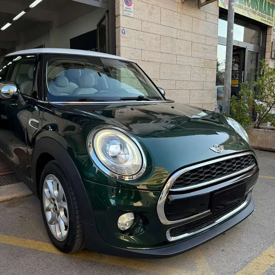 Usata Mini Cooper D Chili 116 CV (85 kW) 2014 Verde Utilitaria