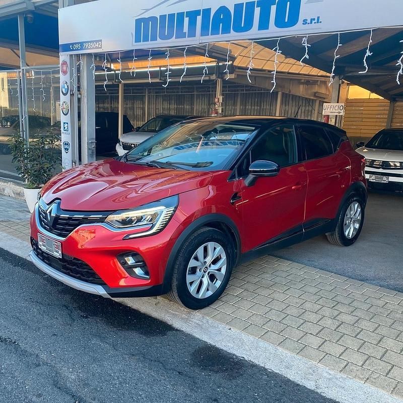 Usata Renault Captur Intens 91 CV (66 kW) 2022 Rosso SUV
