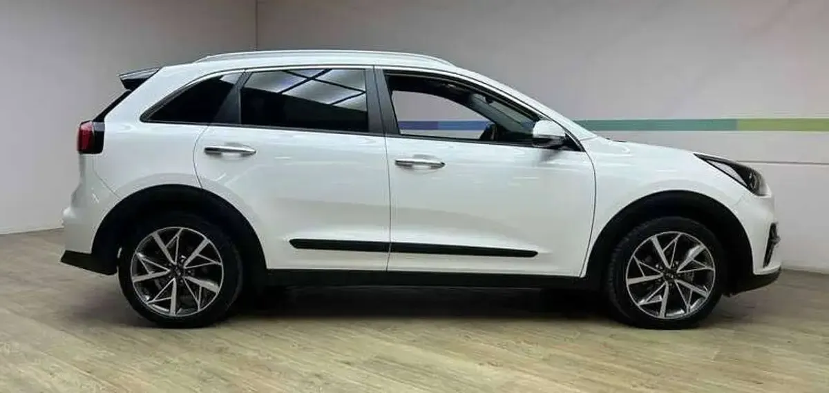 Usata Kia Niro Style 105 CV (77 kW) 2021 Bianco SUV