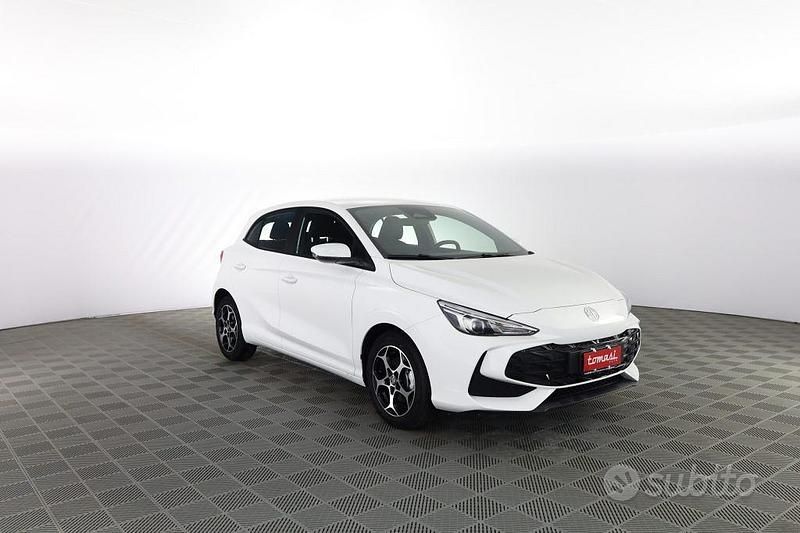 Usata MG MG3 Comfort 116 CV (85 kW) 2025 Dover white Utilitaria
