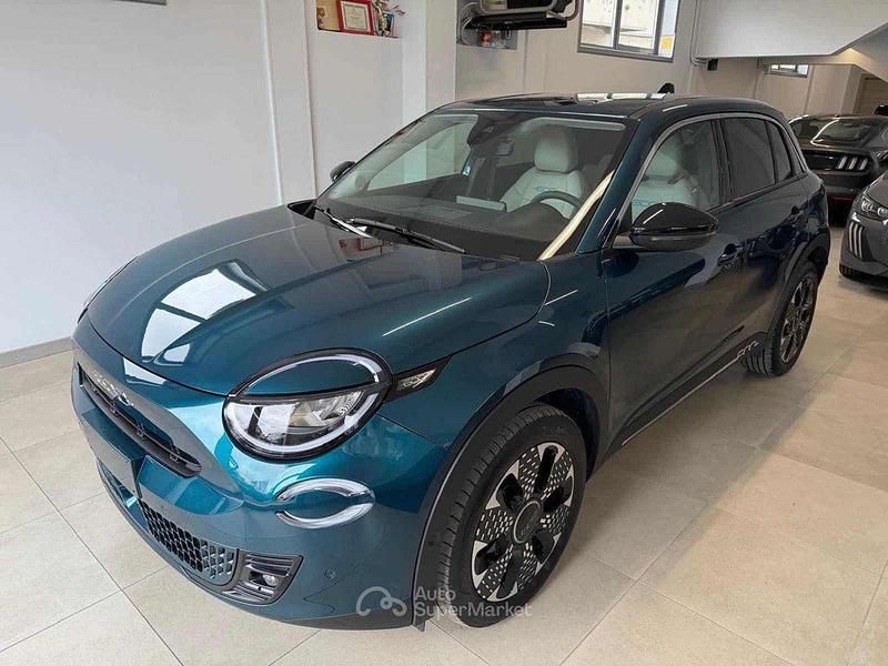 Usata Fiat 600 La Prima 101 CV (74 kW) 2025 Nero SUV