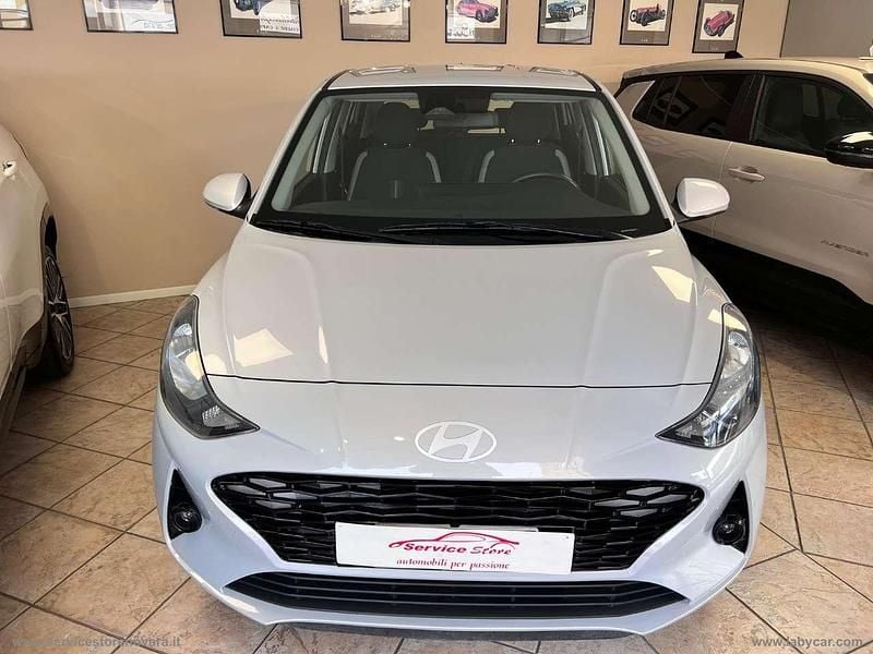 Usata Hyundai i10 67 CV (49 kW) 2024 Argento Utilitaria