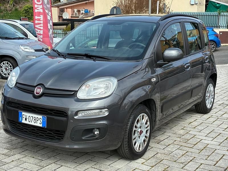 Usata Fiat Panda Lounge 69 CV (50 kW) 2019 Grigio Utilitaria