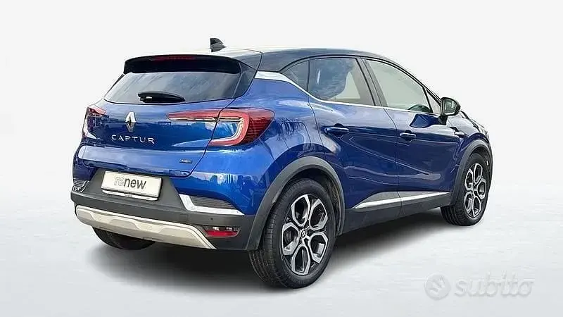 Usata Renault Captur Techno 94 CV (69 kW) 2023 Blu SUV