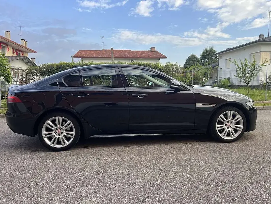 Occasion Jaguar XE R-Sport 179 ch (131 kW) 2017 Berline