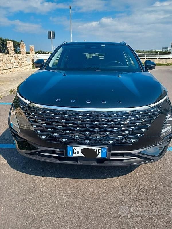 Usata Omoda 5 147 CV (108 kW) 2024 Nero SUV