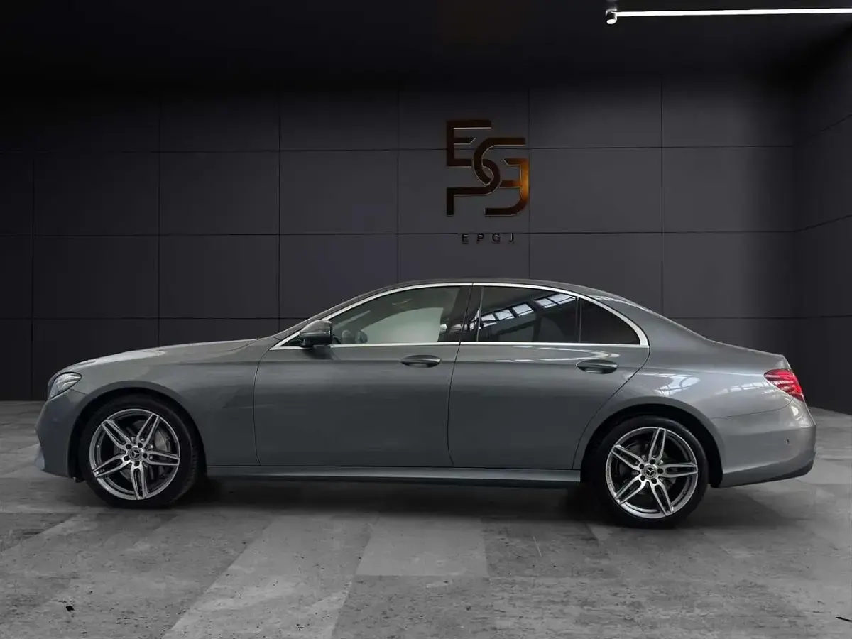 Usata Mercedes E220 Premium Plus 194 CV (142 kW) 2020 Grigio Berlina