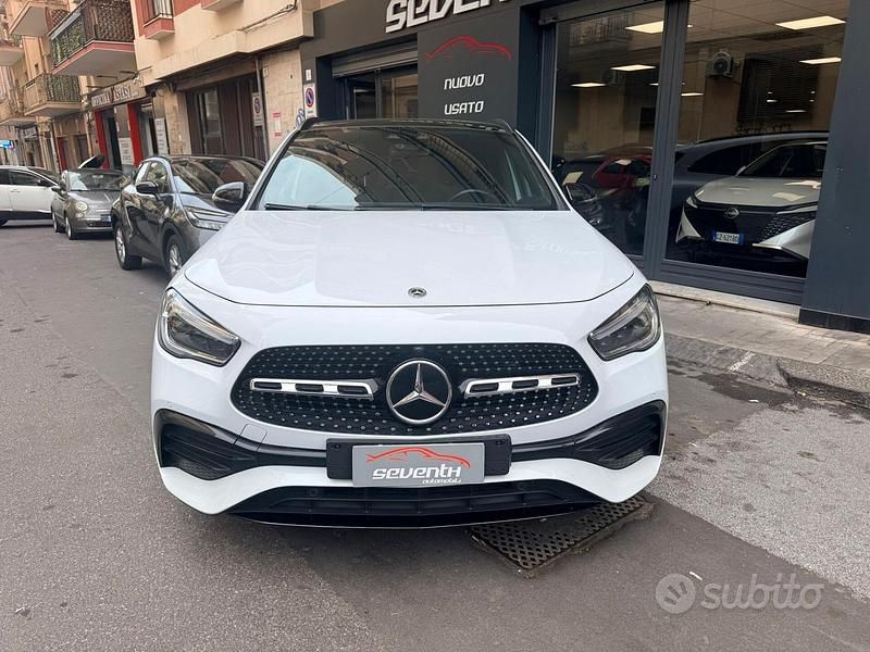 Usata Mercedes GLA200 Premium 150 CV (110 kW) 2020 Bianco SUV