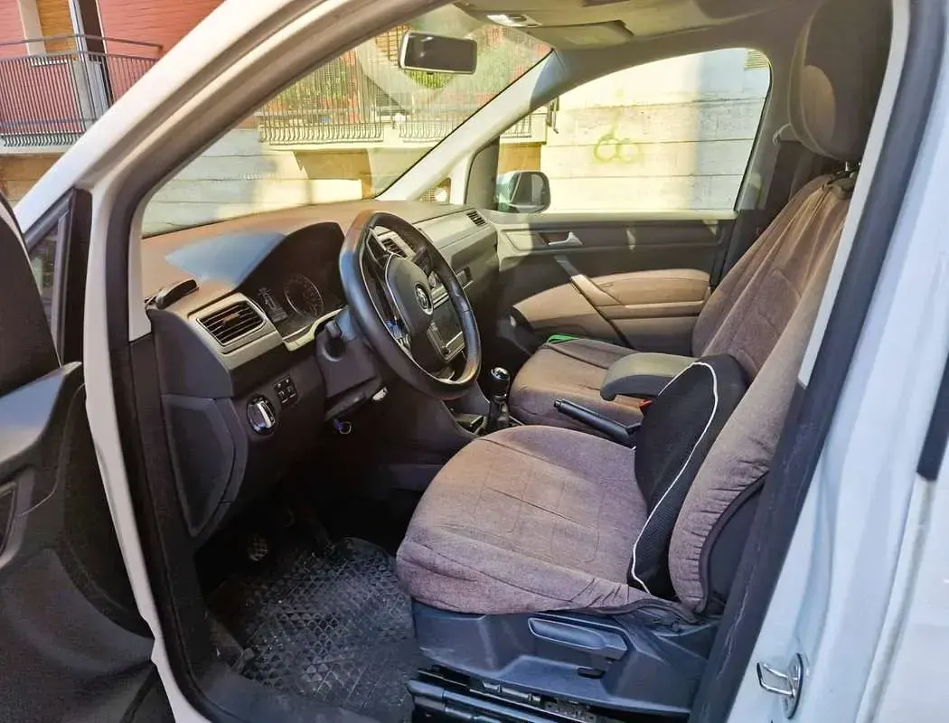 Usata VW Caddy 110 CV (80 kW) 2020 Bianco Monovolume