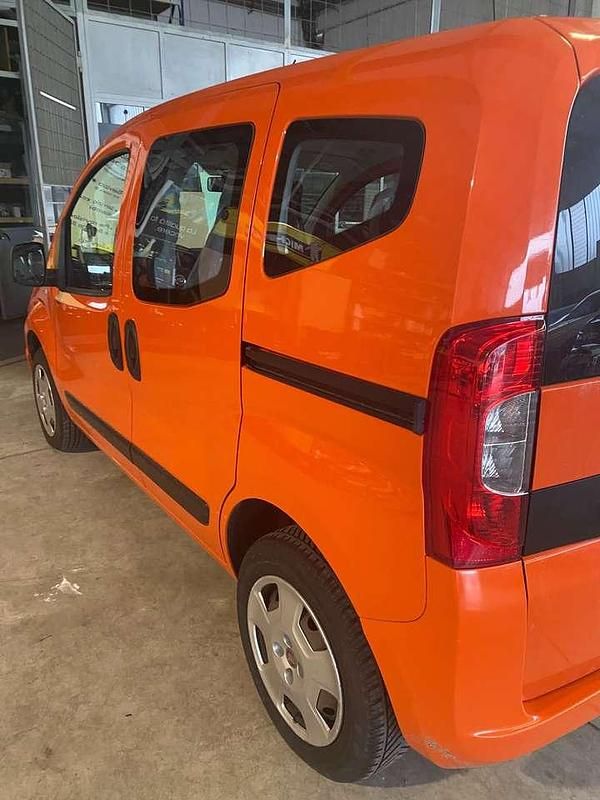 Usata Fiat Qubo Easy 77 CV (56 kW) 2019 Arancione Monovolume