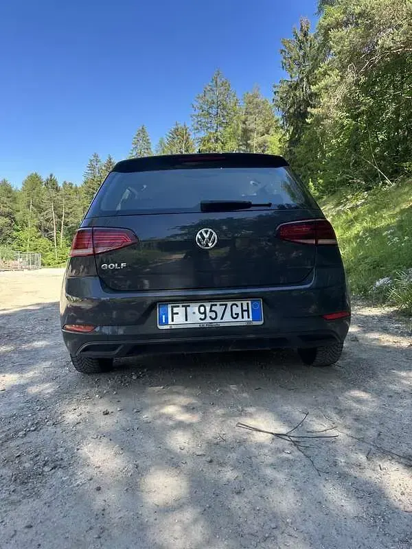 Usata VW Golf VII Trendline 116 CV (85 kW) 2018 Berlina
