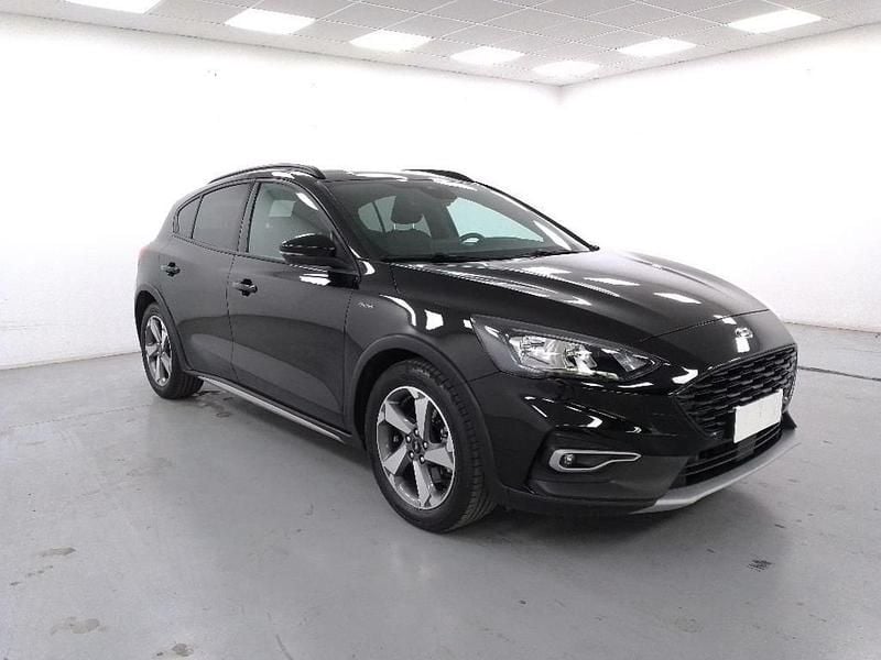 Usata Ford Focus Active 125 CV (91 kW) 2020 Nero pastello SUV