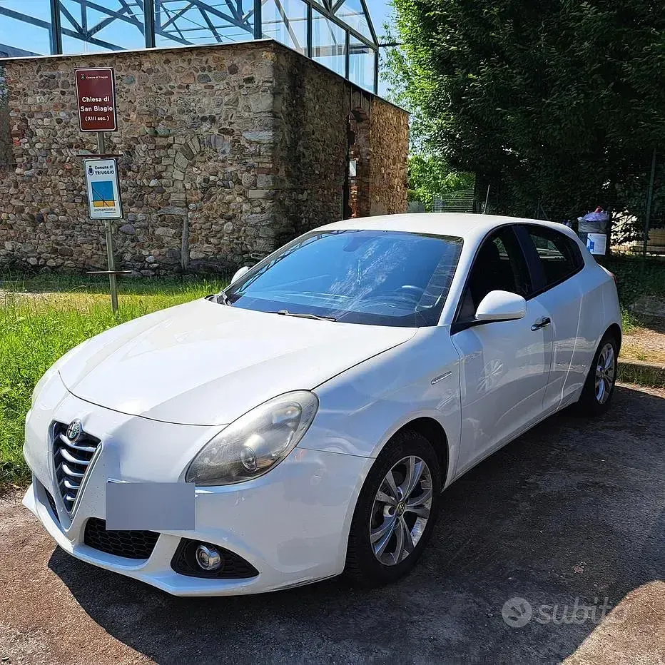 Usata Alfa Romeo Giulietta 105 CV (77 kW) 2014 Bianco Utilitaria