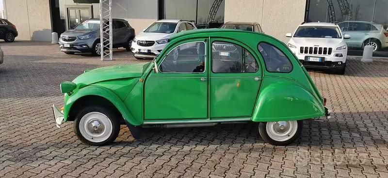 Usata Citroën 2CV 24 CV (17 kW) 1970 Verde Berlina