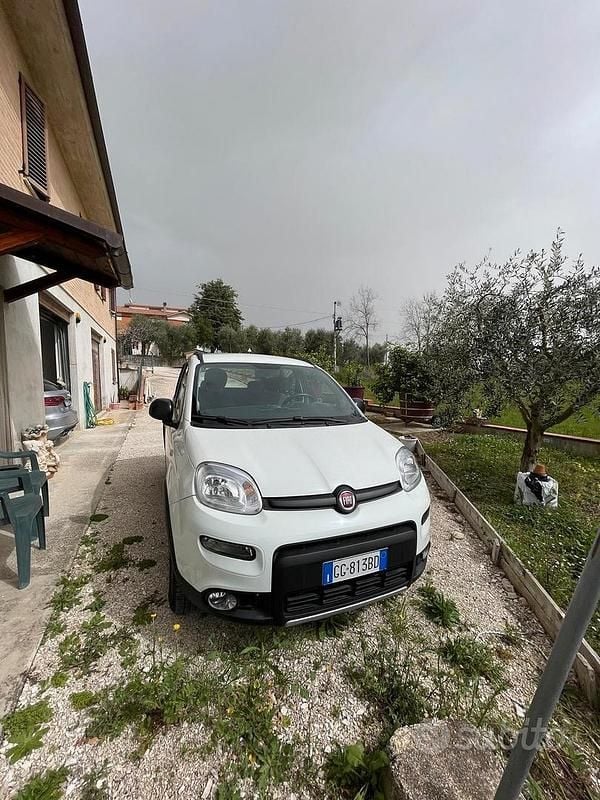 Usata Fiat Panda 4x4 85 CV (62 kW) 2021 Bianco Utilitaria