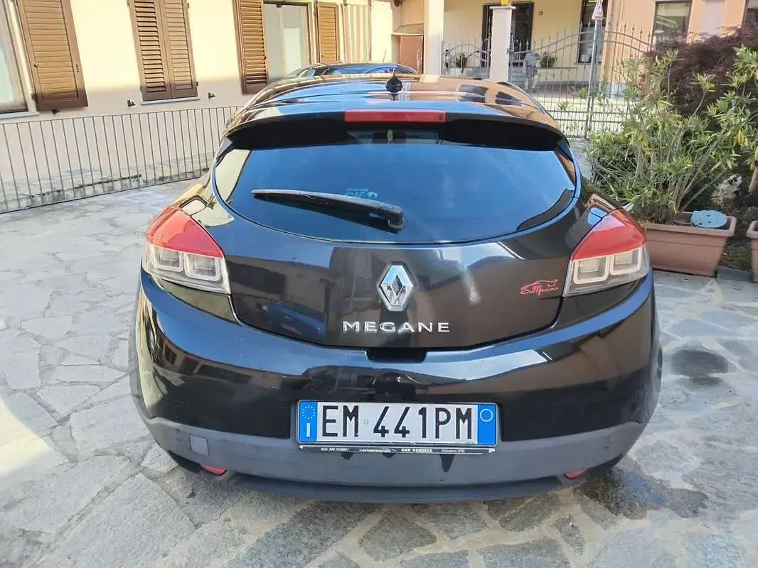 Usata Renault Mégane Coupé 110 CV (80 kW) 2012 Nero Coupé