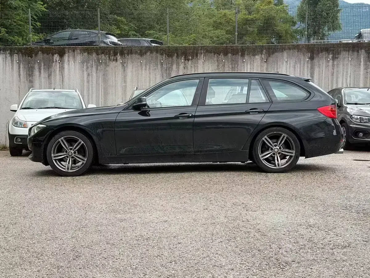 Usata BMW 318 143 CV (105 kW) 2013 Nero Station wagon
