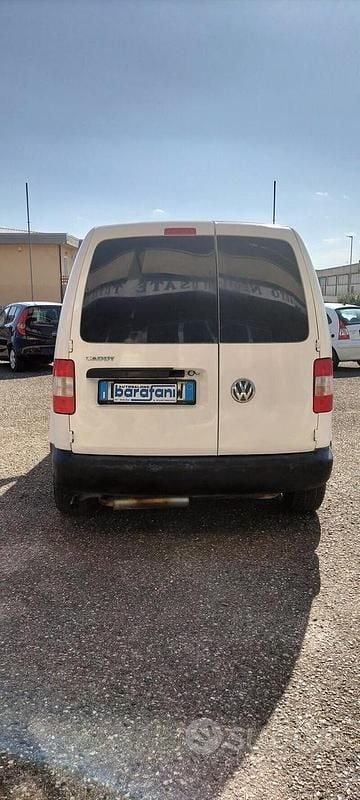 Usata VW Caddy 109 CV (80 kW) 2007 Bianco Monovolume
