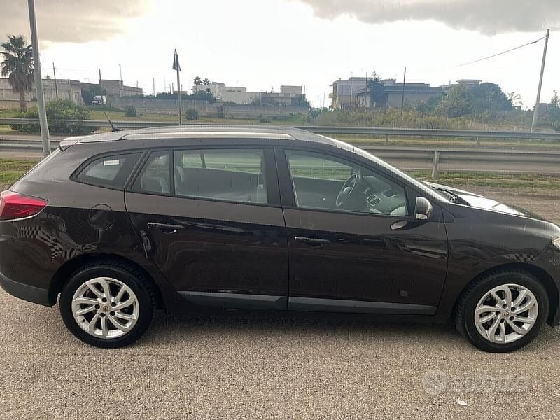 Usata Renault Mégane GrandTour 110 CV (80 kW) 2012 Nero Station wagon