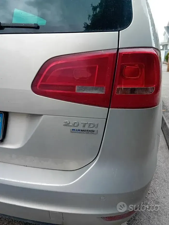 Usata VW Sharan 140 CV (102 kW) 2011 Grigio Monovolume