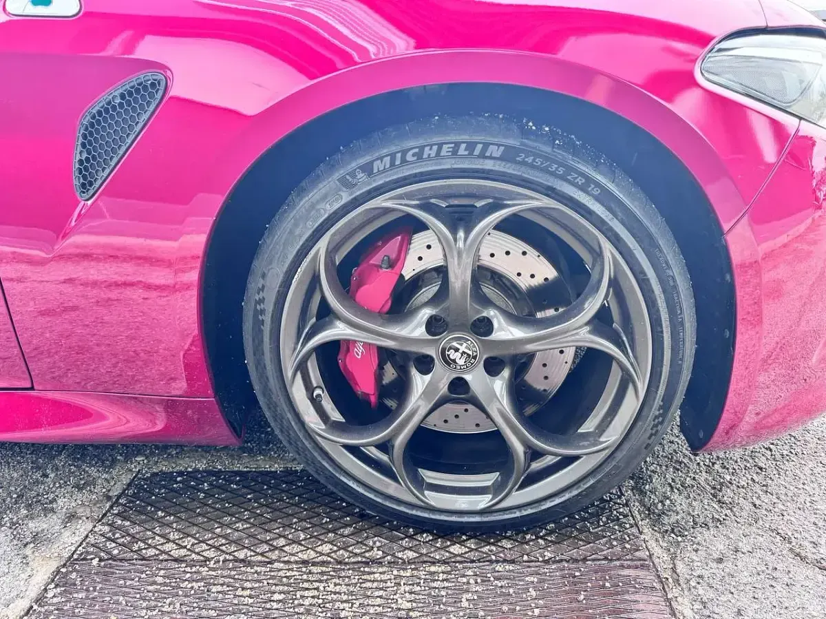 Usata Alfa Romeo Giulia Quadrifoglio 510 CV (375 kW) 2022 Rosso Berlina