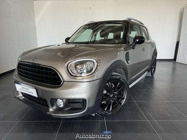 Melting silver Usata 2019 Mini Cooper D Countryman Business SUV | 21.900 € (Buon prezzo) - Immagine 1/4