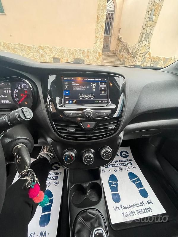 Usata Opel Karl Rocks 75 CV (55 kW) 2018 Grigio Utilitaria