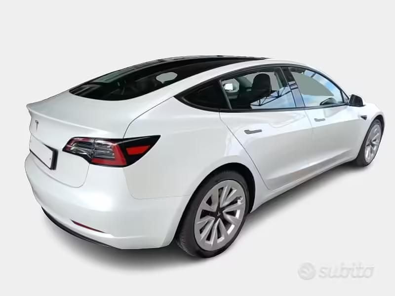 Usata Tesla Model 3 Standard Range 208 kW (283 CV) 2021 Bianco Berlina