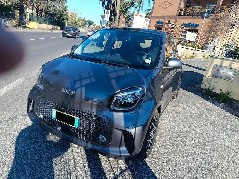 Usata Smart ForFour Electric Drive Pulse 40 kW (55 CV) 2021 Grigio Berlina
